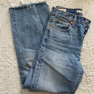 Levi Wedgie Icon High-Rise Jeans, Size 25